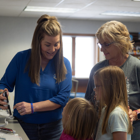 GBT showing phone options to customer.