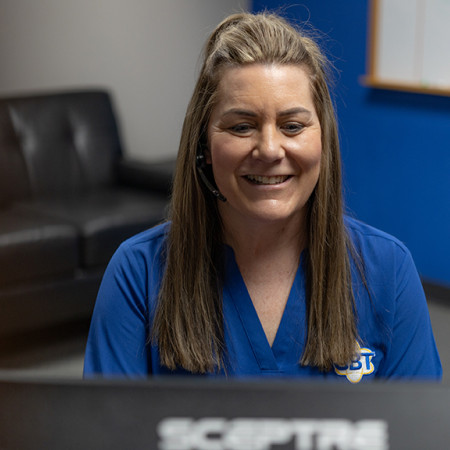 CSR assisting customers over the phone.